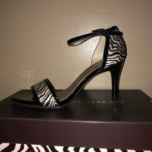 Dana Buchman shoes
